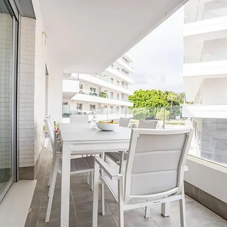 Lejlighed Beautiful Rooftop Pool 3bed *