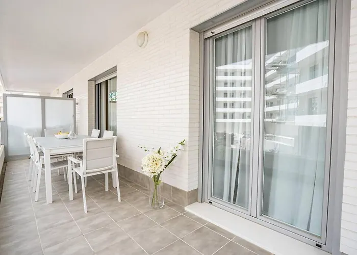 Beautiful Rooftop Pool 3bed