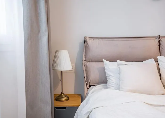 Beautiful Rooftop Pool 3bed דירה מארבלה