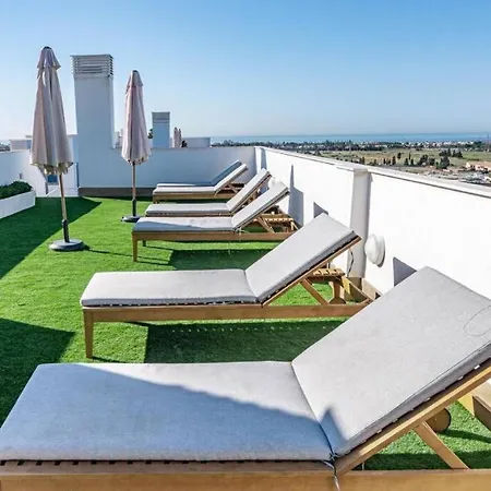 Beautiful Rooftop Pool 3bed * Marbella
