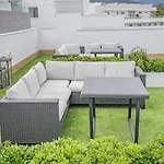 Beautiful Rooftop Pool 3bed