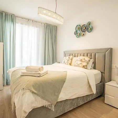 Beautiful Rooftop Pool 3bed Apartamento