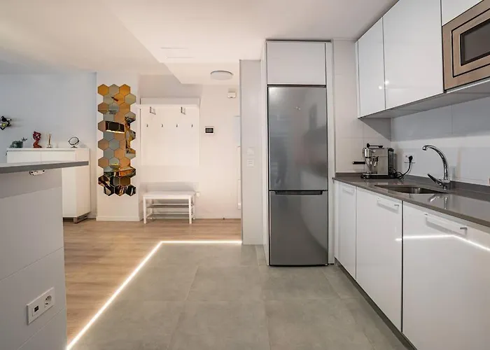 Beautiful Rooftop Pool 3bed Апартаменты
